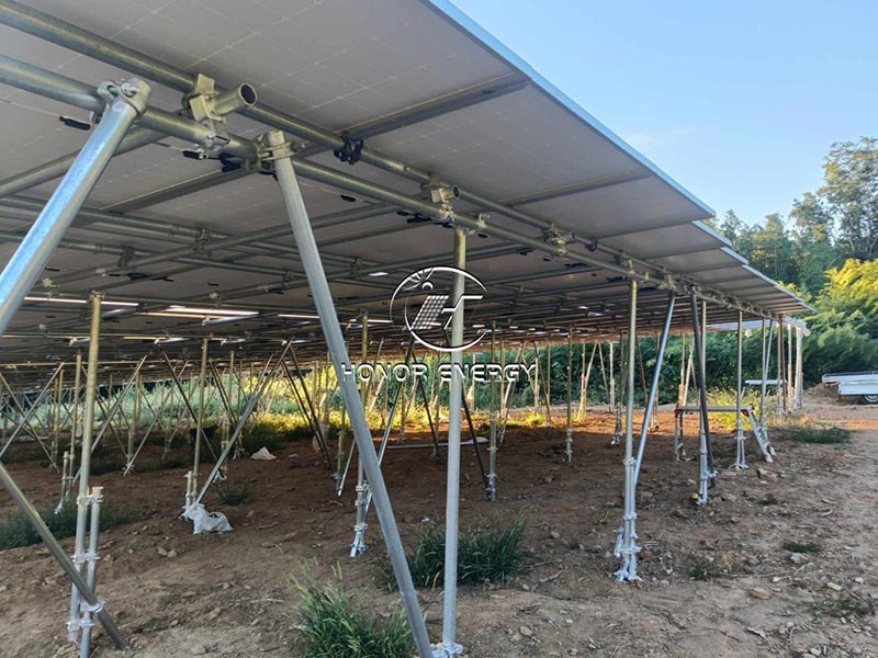 Perché scegliere un supporto per terra in acciaio solare per i tuoi progetti solari?