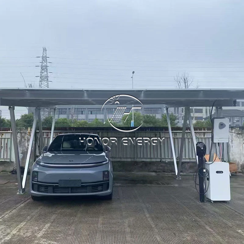 Montaggio di auto coperto solare