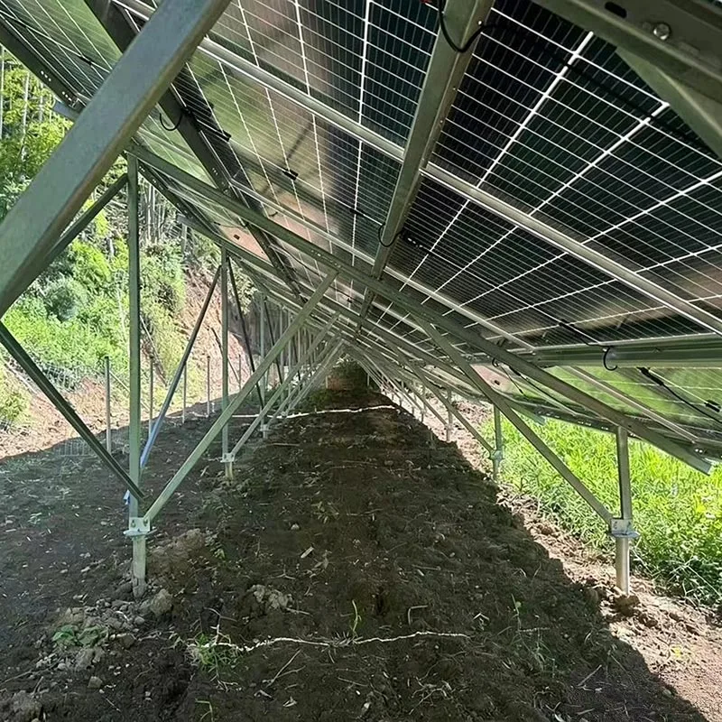 Montaggio a terra del parco solare